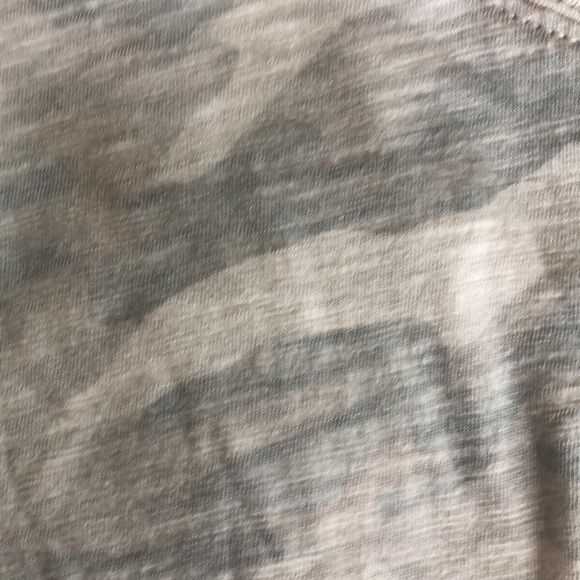 Old Navy Women’s Crop T- EUC - Picture 5 of 5